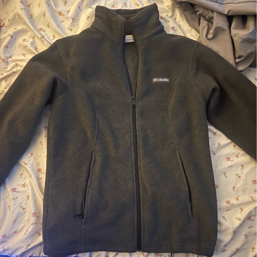 dark grey columbia zip up